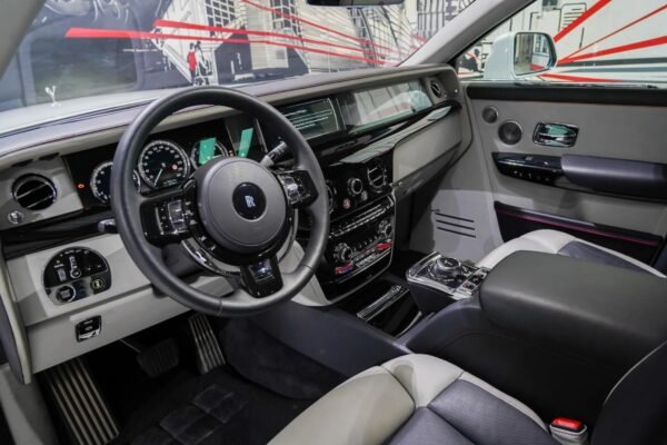 Rolls Royce Cullinan With Driver Dubai and Abu Dhabi | Luxury SUV Hire | Car with Driver