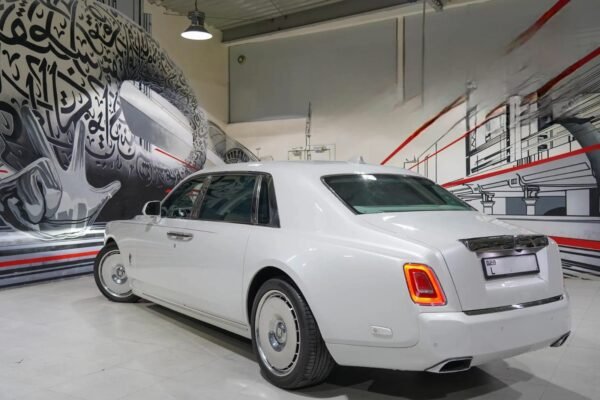 Rolls Royce Cullinan With Driver Dubai and Abu Dhabi | Luxury SUV Hire | Car with Driver